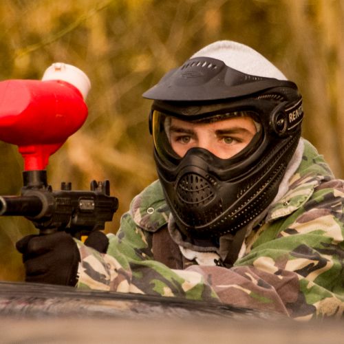 T-Shirt-sign Ich wür lieber Paintball mit einer Illustration eines Paintball T-Shirt-sign Ich wür lieber Paintball mit einer Illustration eines Paintball
