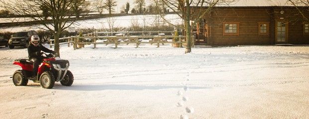 quad-trekking-in-snow.jpg